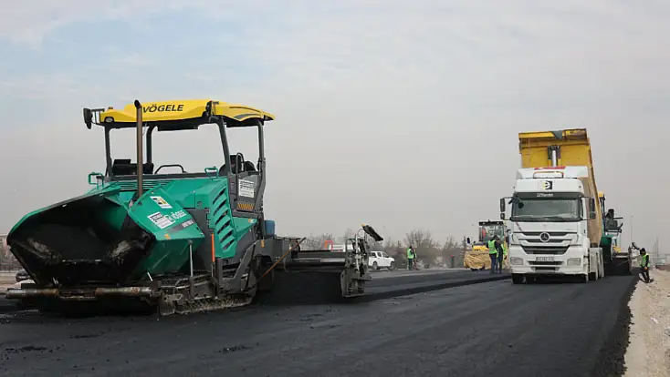 Konya’da tramvay hattı çalışmaları hız kesmeden sürüyor: Aslım caddesi’nde asfalt yenileme başladı!