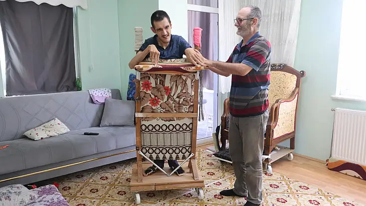 Konya’da vefakar baba oğlu için 29 yıldır mücadele ediyor!