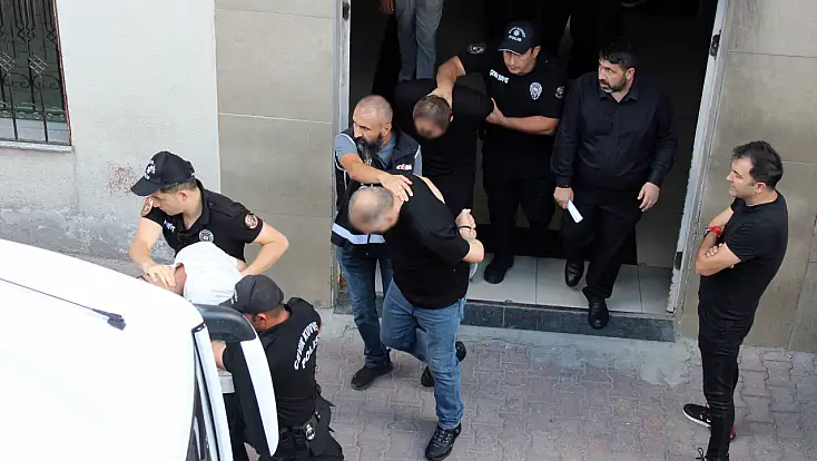 Konya’daki adresler didik didik arandı: ‘Şirinler’ operasyonunda 32 gözaltı