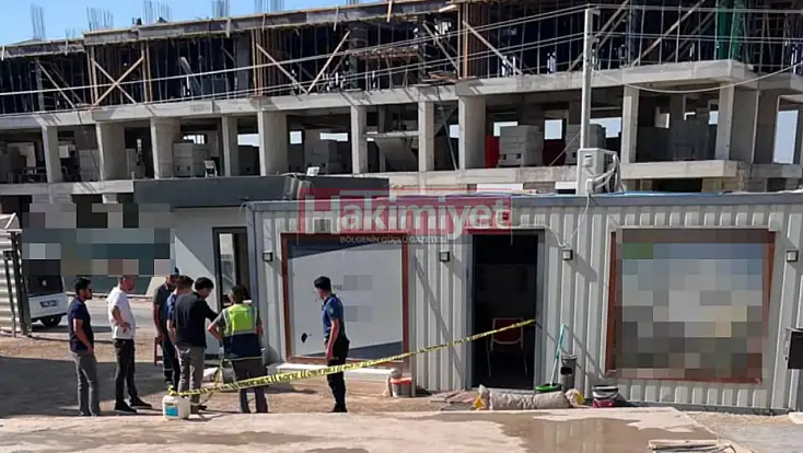 Konya’daki inşaatta kanlı kavga: Maket bıçağıyla saldırdı!