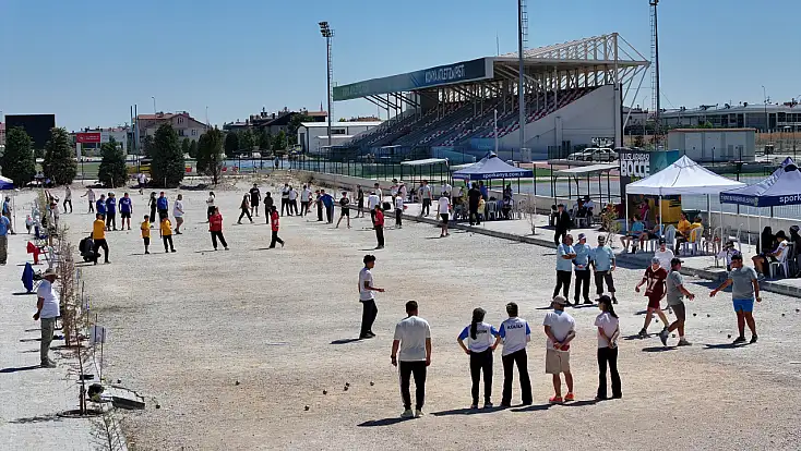 Konya kapılarını dünyaya açtı: Tam 200 sporcu şampiyonluk için kapışıyor