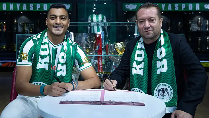 Konyaspor Mostafa Mohammed'e imzayı attırdı