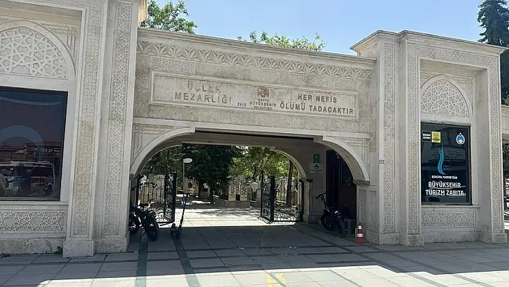 Mevlana’ya komşu olmak için geldiler, Konya’da mucizeyle karşılaştılar