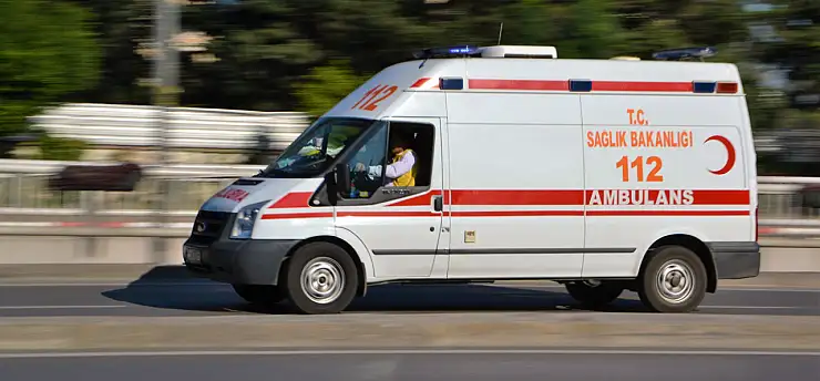 1 yaşındaki bebek merdivenden düştü: Durumu ağır