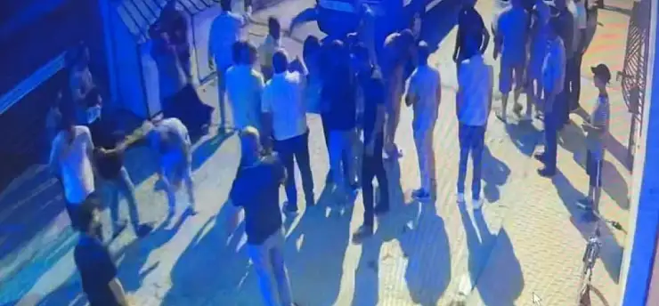 2'si polis 8 kişinin yaralandığı kavganın görüntüleri ortaya çıktı