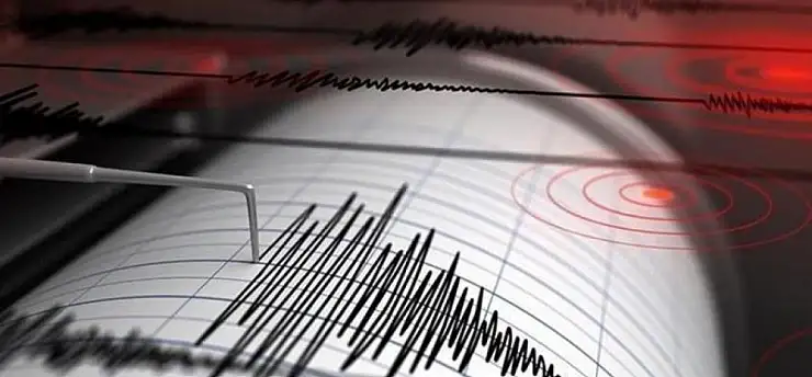 Adana beşik gibi sallandı: 5 büyüklüğünde deprem!