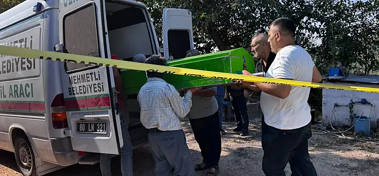 Akılalmaz cinayet! Tartıştığı oğlunu katletti, gelini ve torununu yaraladı