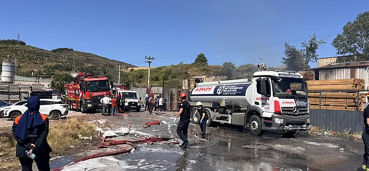 Boya fabrikasında can pazarı! 1 kişi hayatını kaybetti, 2 kişi hastanelik oldu