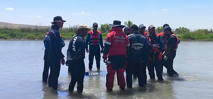 Çaya düşen 6 yaşındaki çocuktan acı haber!