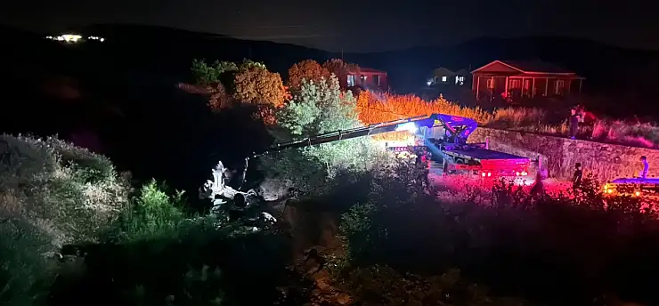 Dereye uçan aracın sürücüsü hayatını kaybetti!