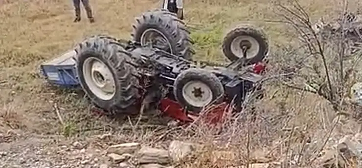 Devrilen traktörün altında kalan öğretmen İbrahim Yavuz hayatını kaybetti
