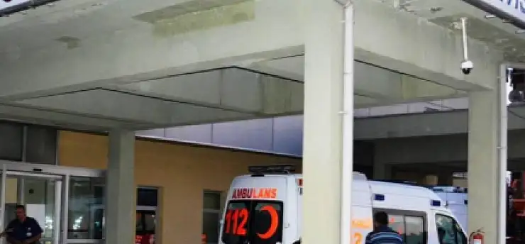 Eğlence mekanında bıçaklı kavga: 1 ölü 3 yaralı!
