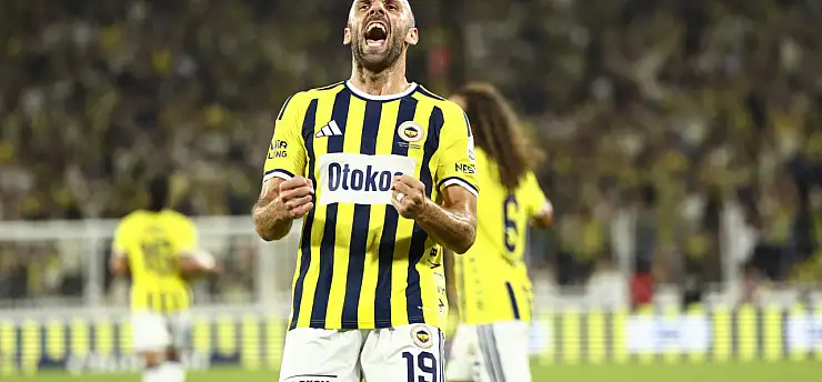 Fenerbahçe'de 4 futbolcu ilk kez derbi heyecanı yaşayacak