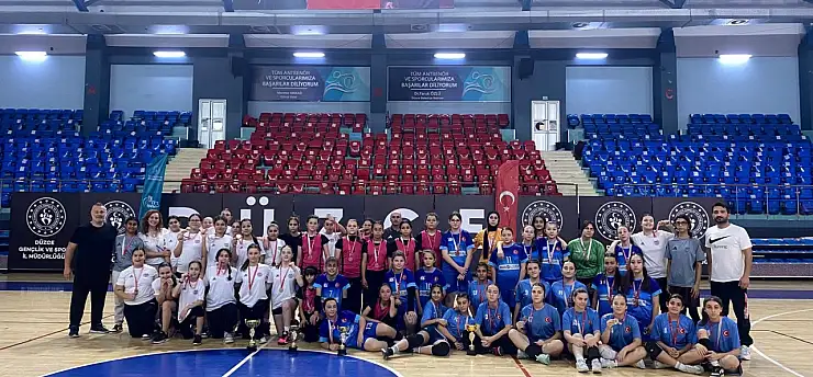 Hentbolda yıldızların şampiyonları belli oldu
