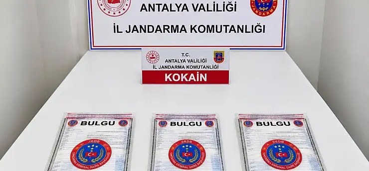 Jandarma takibe aldı: Araçtan kilolarca uyuşturucu çıktı
