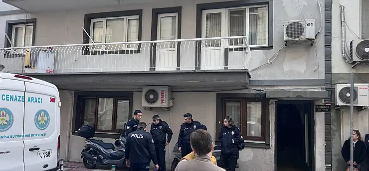 Kan donduran cinayet: 83 yaşındaki koca, eşini uyurken öldürdü