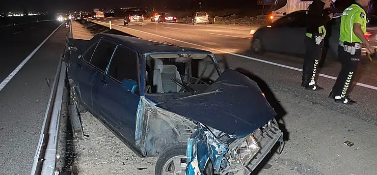 Karaman'da korkutan kaza! 'Bariyerlere çarptık, gelip bir daha vurdu'