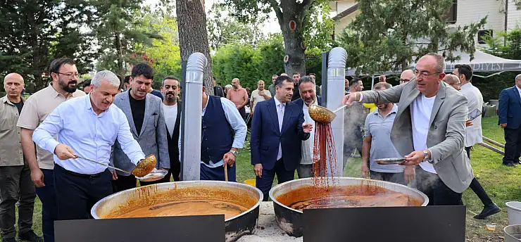 Konya'da geleneksel buluşma! Meram Bağı'nda kazanlar kaynadı