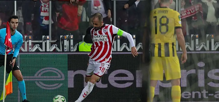 Samsunspor Avrupa'daki ilk yenilgisini AEK Atina karşısında aldı: 2-1