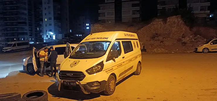 Sevgilisinin evinde korku dolu anlar: Pencereden kaçarken can verdi!