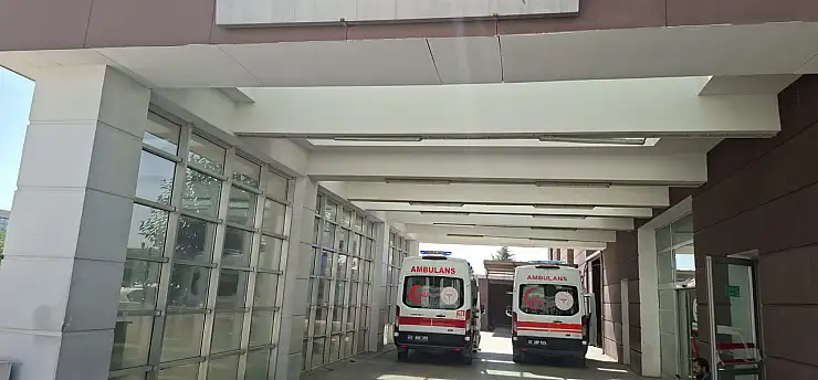 Tütün işçilerini taşıyan römork devrildi! Çok sayıda yaralı var