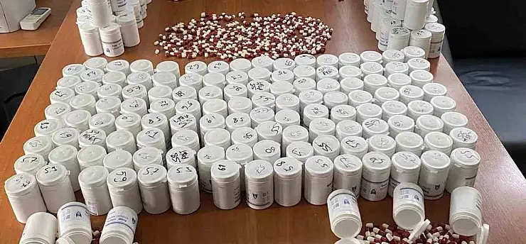 Uyuşturucu operasyonu! Binlerce sentetik ecza ele geçirildi