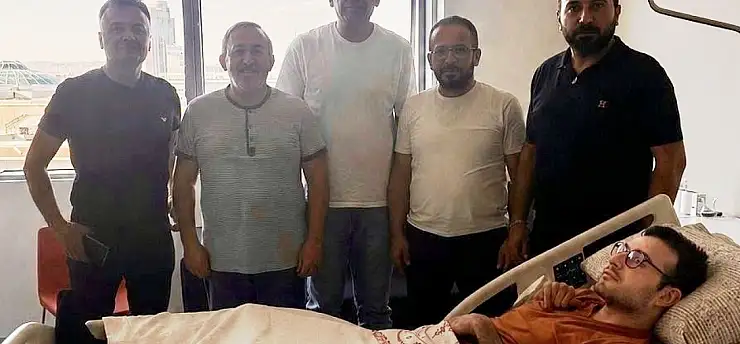 Yeni Medya Cemiyeti'nden Gazeteci Mustafa Tatlısu ve oğlu Emir'e ziyaret