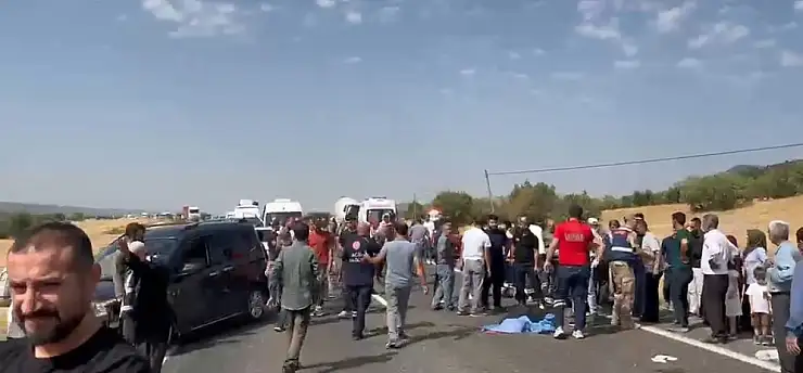 Korkunç kaza sonrası acı bilanço: 5 ölü, 11 yaralı