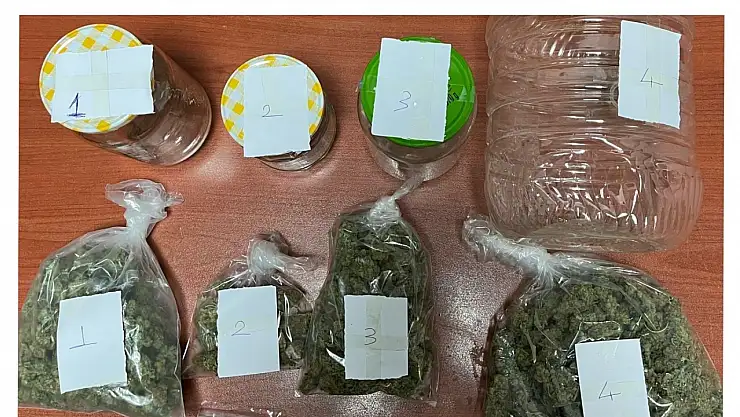 1 kilo 605 gram esrar ele geçirildi