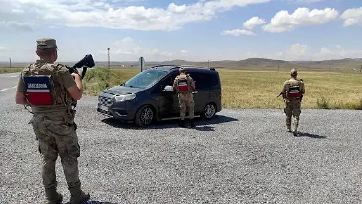 11 Yıldır aranan cinayet hükümlüsü gizli bölmede yakalandı