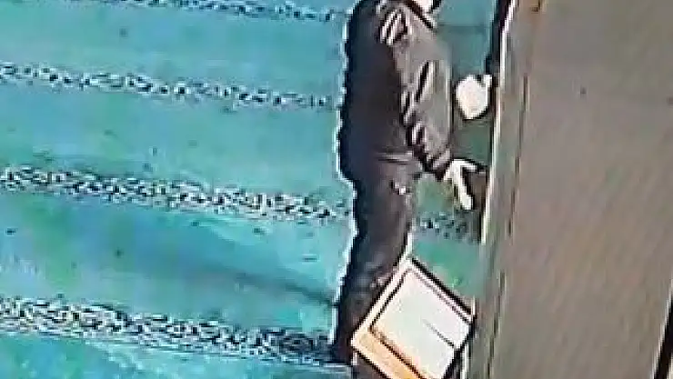 13 yaşındaki hafız camide darp edildi