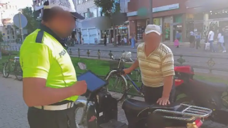 17 motosiklet sürücüsüne ceza yazıldı