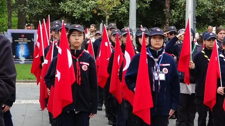 19 Mayıs kutlamaları Atatürk Anıtı'ndaki törenle başladı