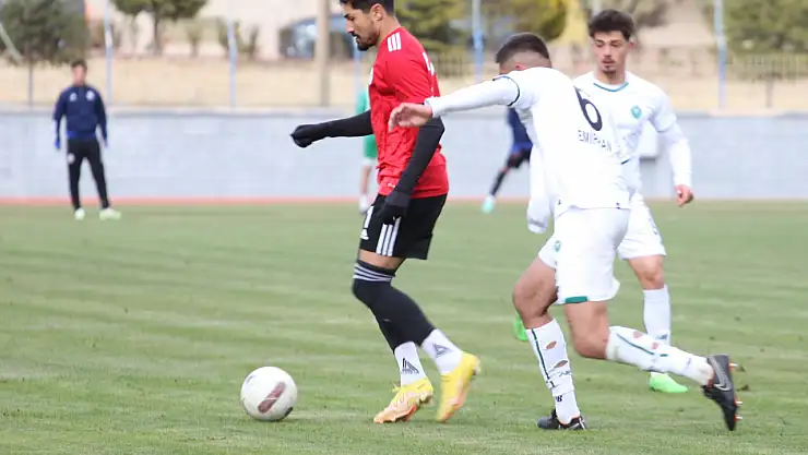 1922 Konyaspor üzdü!