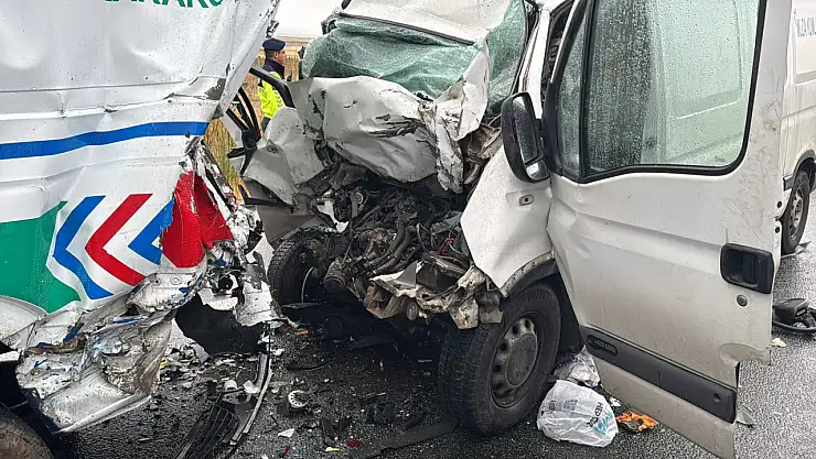 Facia gibi kaza: 2 asker şehit oldu, 1 kişi hayatını kaybetti!