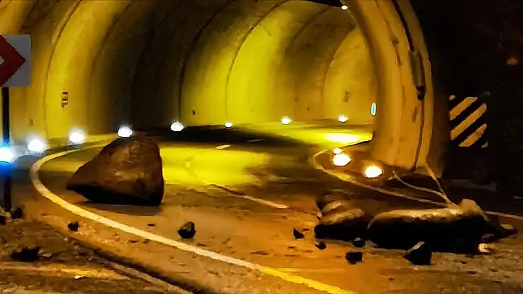 2 ay sonra aynı noktada yine heyelan!