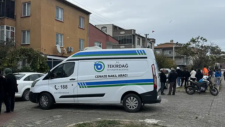 2 genç kız kaldıkları evde ölü bulundu