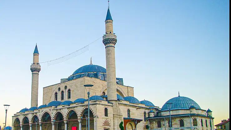 22 Ağustos 2025 Cuma Hutbesi: Bu Haftaki de Tartışma Konusu Olacak mı?