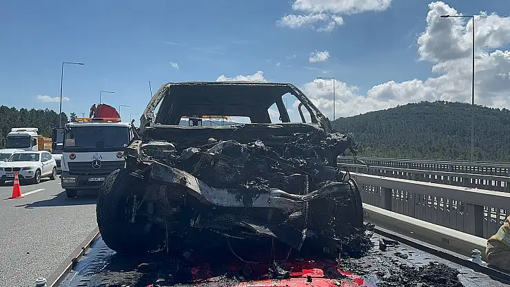 3 otomobil çarpıştı 3 kişi yaralandı