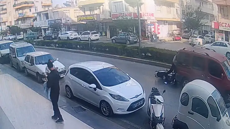 5 dakikada 2 kaza! Aynı cadde de kabusu yaşadılar