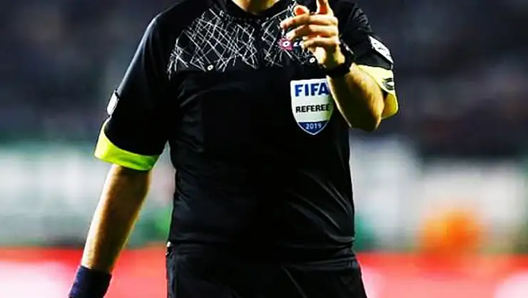 Şampiyonu belirleyecek son maçların hakemleri belli oldu