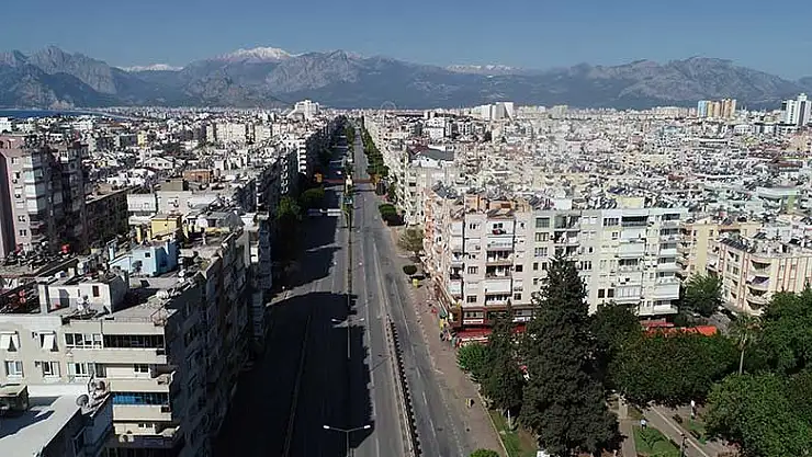 19 Mayıs'ta sokak kısıtlaması var mı?