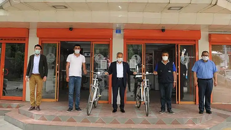 Akşehir Belediyesi'nin ödüllü yarışmasında bisikletler sahiplerini buldu