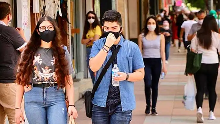 Maskeye alışamadık diyenlere cevap uzmanından geldi! Yıl sonuna kadar takacağız