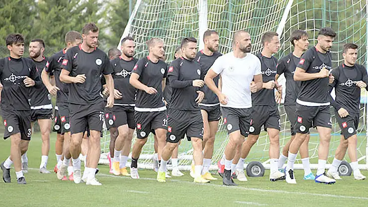 Konyaspor günü tek idmanla geçirdi
