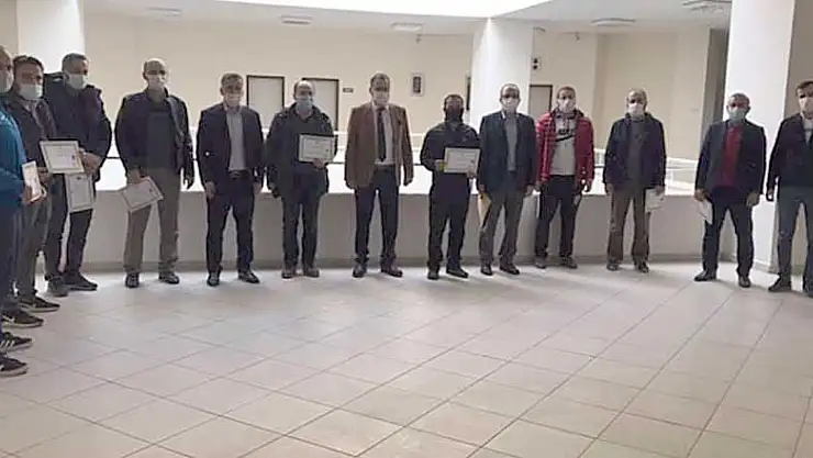 Akşehir'de filyasyon ekibindeki öğretmenlere başarı belgesi
