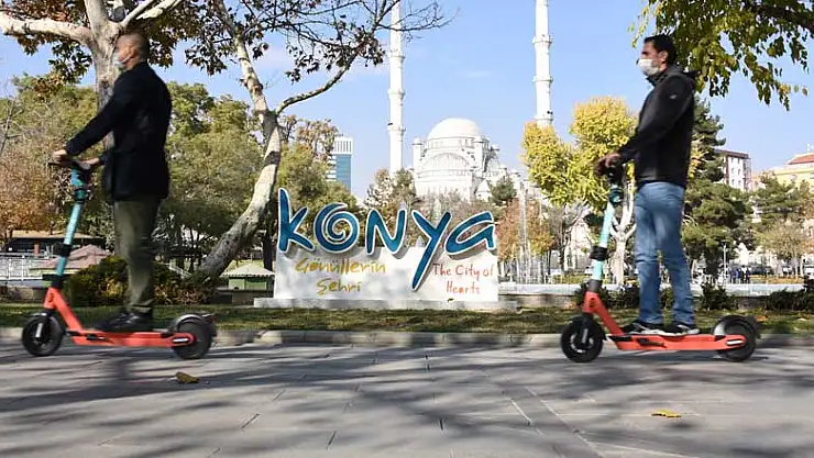 Konyalıların hizmetine giren elektrikli scooter TBMM'de