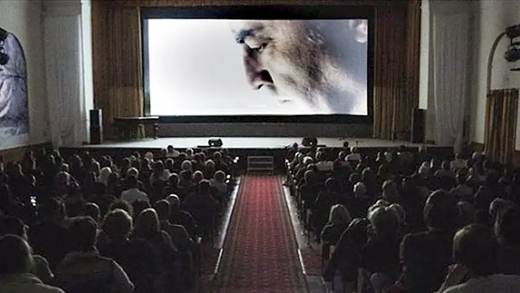 Sinema salonları için yeni genelge