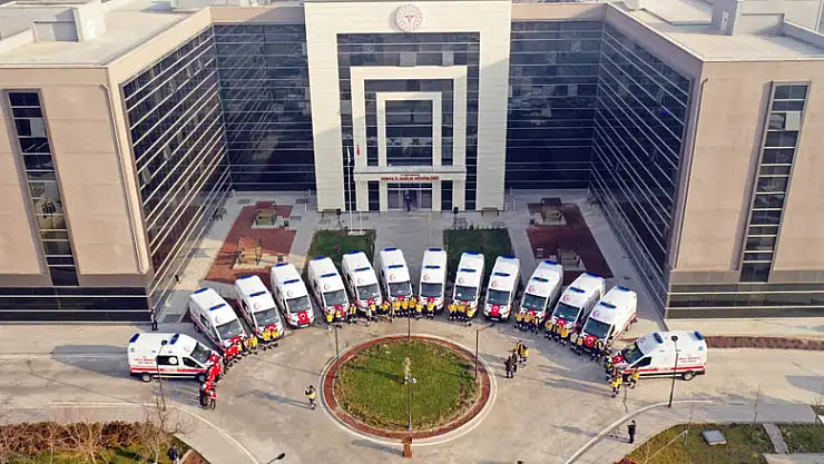 Konya ambulans filosu yeni ambulanslarla güçlendi