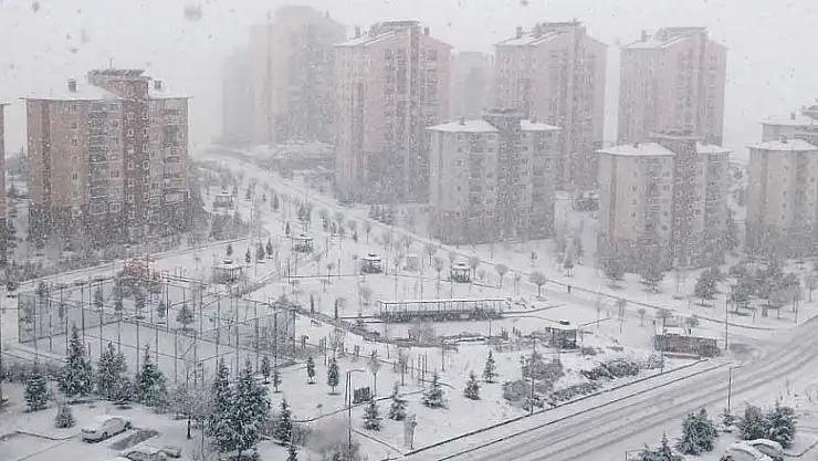 Ankara'da yağış başladı sıra Konya'da! Konya kar yağışını bekliyor